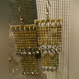 Sexy dangling earrings. Stunning!